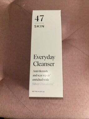Skin Everyday Cleanser - White